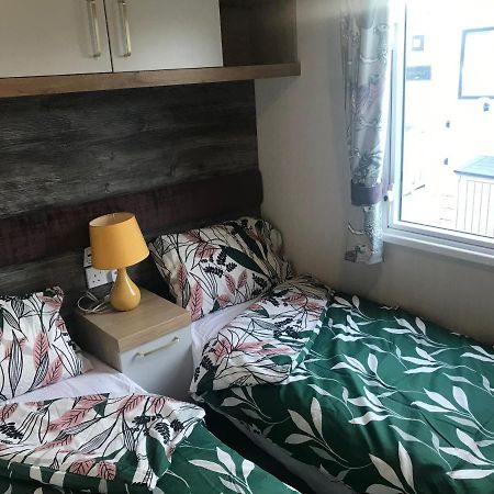 Flamingo Land Private Caravan - No 8 Cedarwood Kirby Misperton Exterior foto