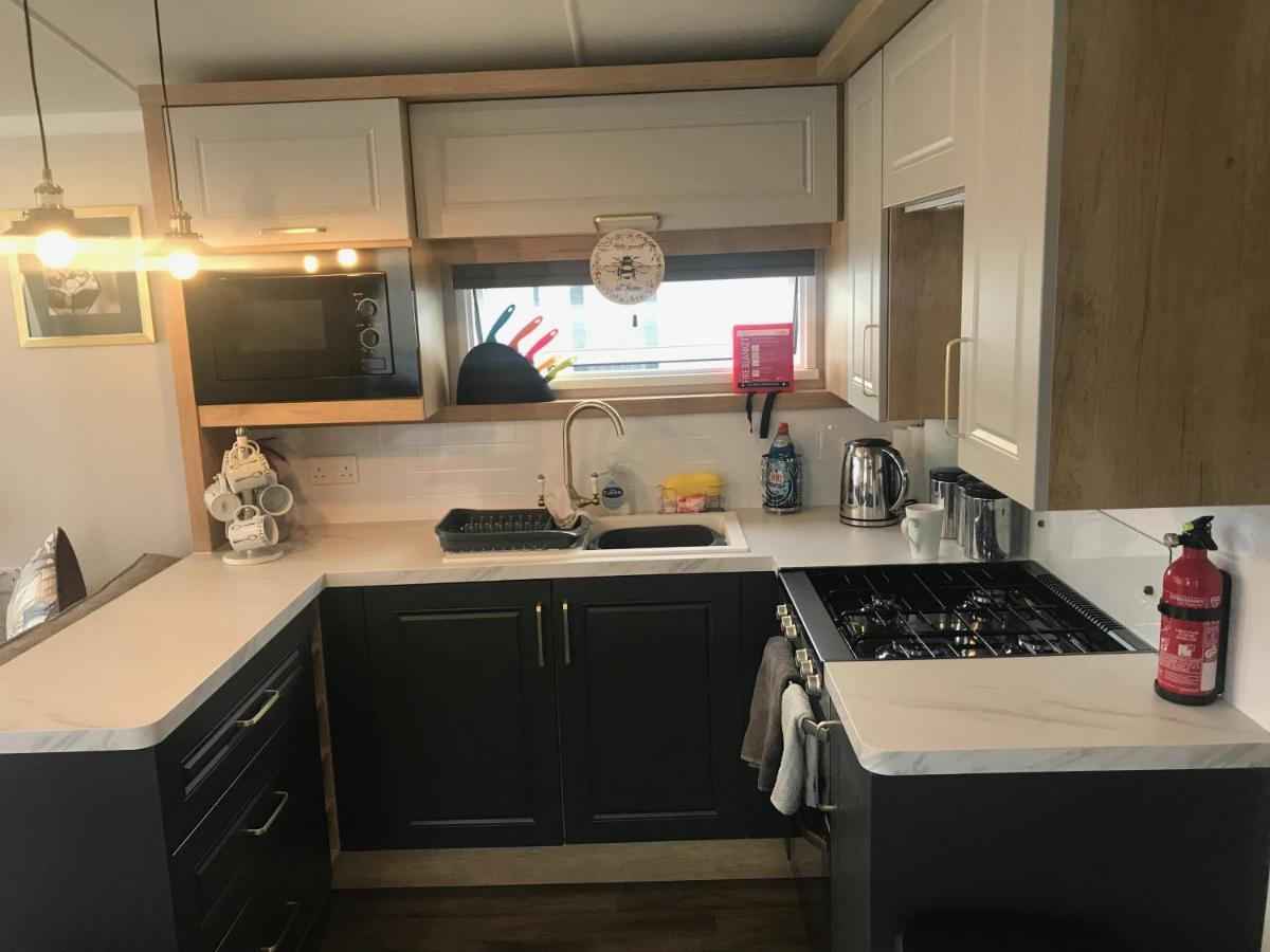 Flamingo Land Private Caravan - No 8 Cedarwood Kirby Misperton Exterior foto