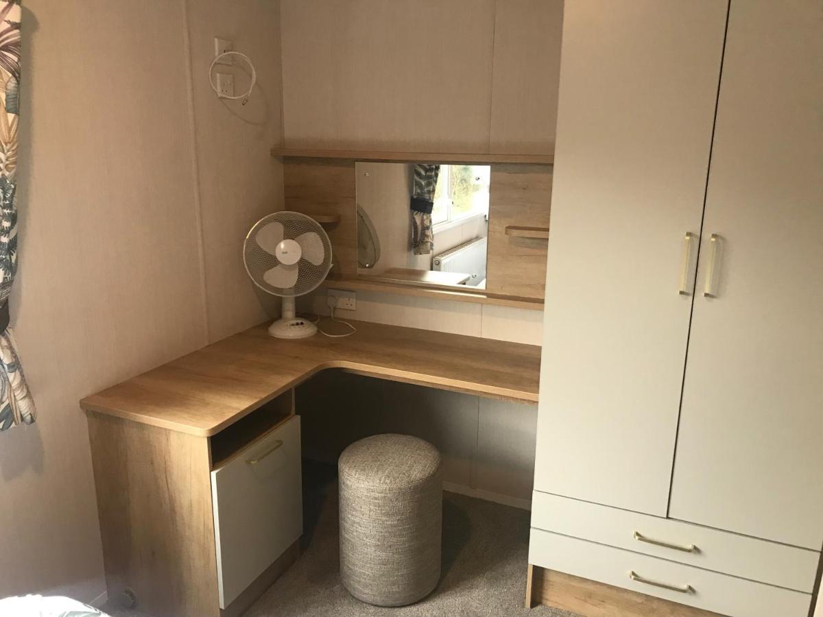 Flamingo Land Private Caravan - No 8 Cedarwood Kirby Misperton Exterior foto