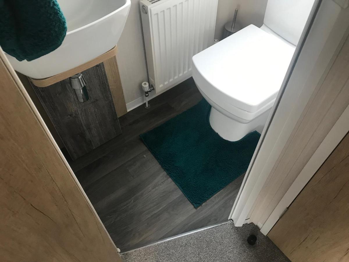Flamingo Land Private Caravan - No 8 Cedarwood Kirby Misperton Exterior foto